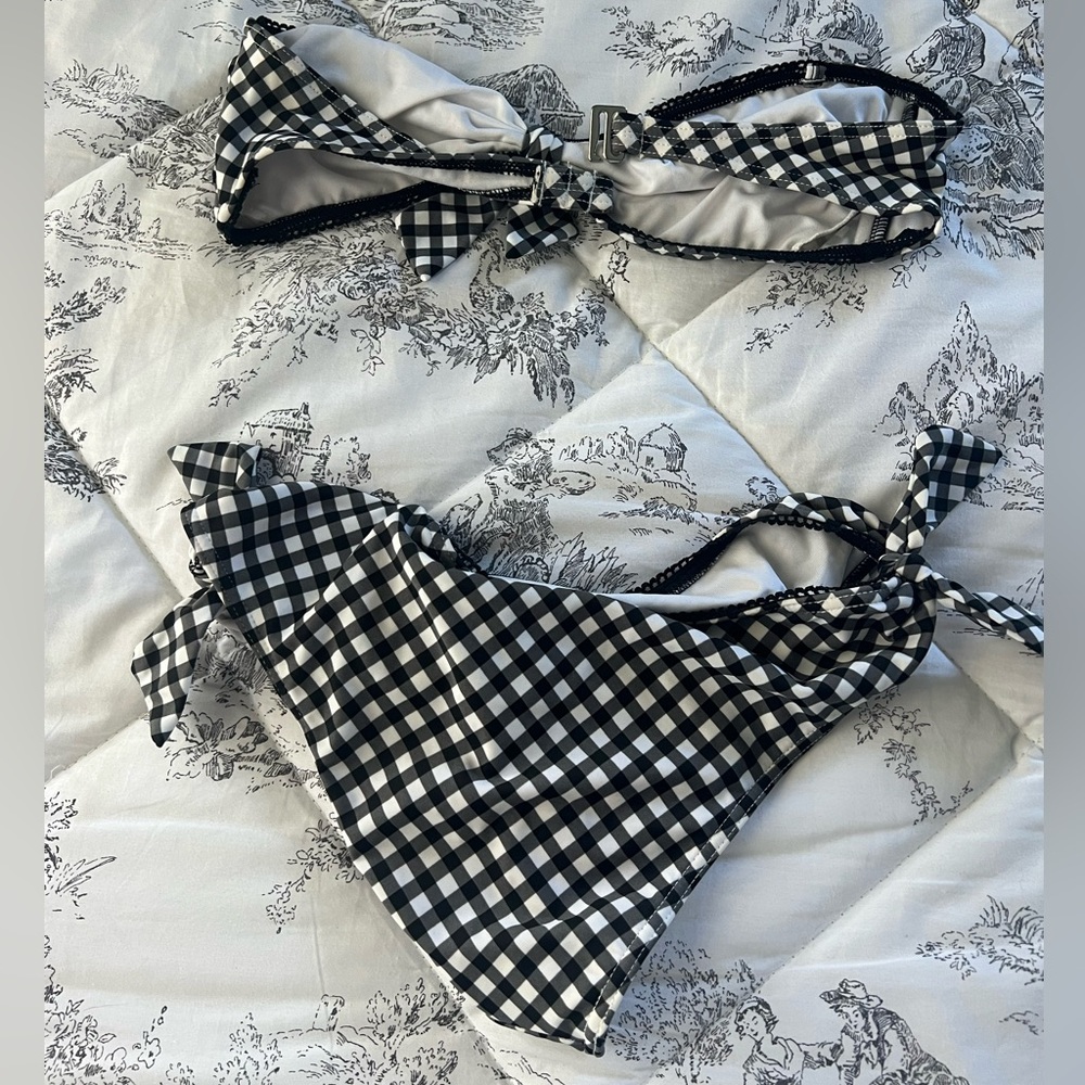 Strapless Checkered Two-Piece Bikini - Picture 6 of 6